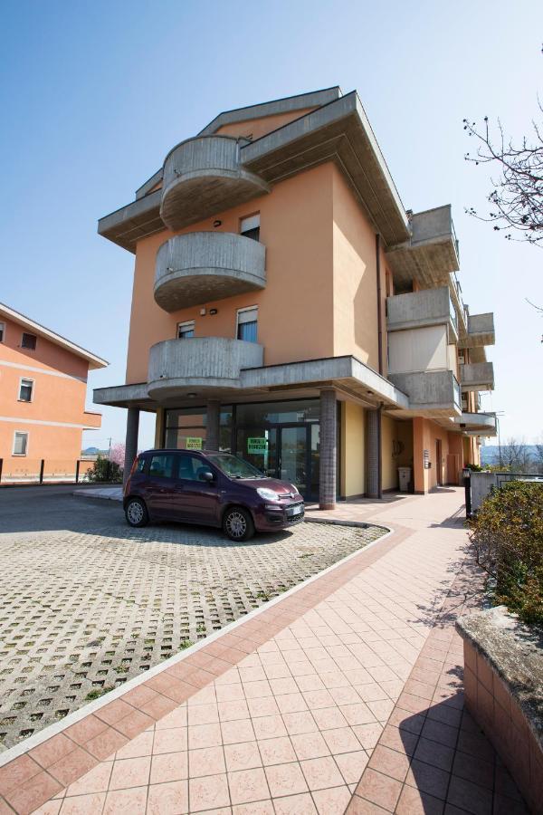 B&B Calima - - Completo Relax Spoltore Bagian luar foto